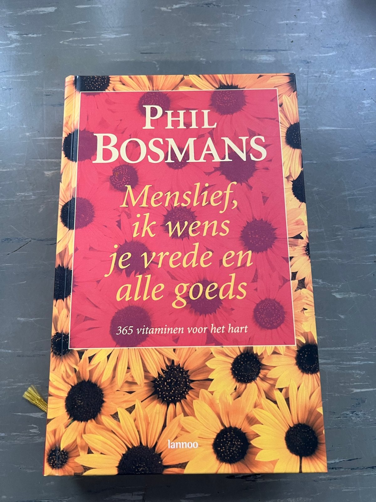 Menslief, ik wens je vrede en alle goeds - Phil Bosmans, Boeken, Ophalen of Verzenden, Zo goed als nieuw