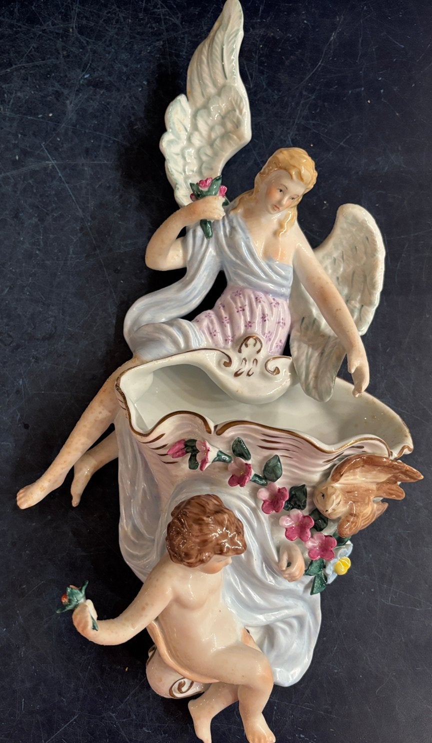 Antieke porseleinen wanddecoratie met engelen en bloemen, Antiek en Kunst, Antiek | Overige Antiek, Ophalen of Verzenden