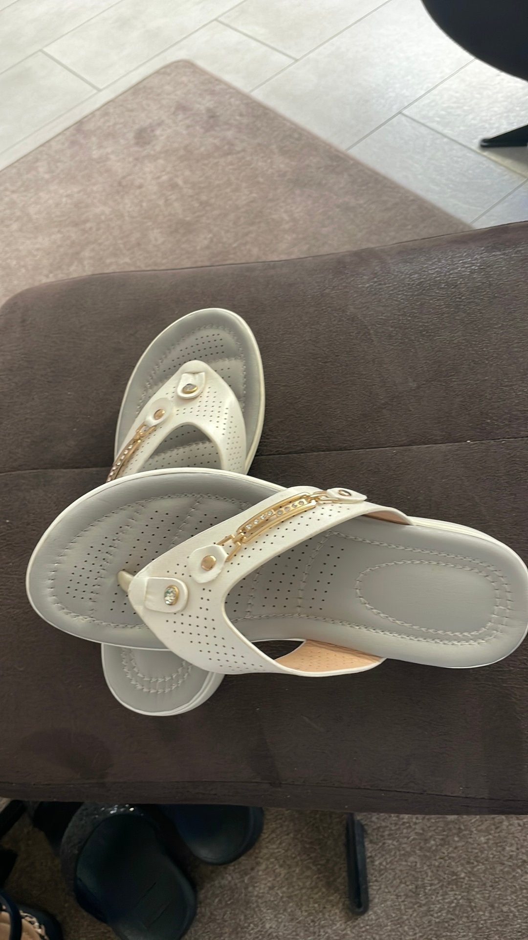Slippers maat 37, Slippers, Wit, Ophalen of Verzenden, Gedragen