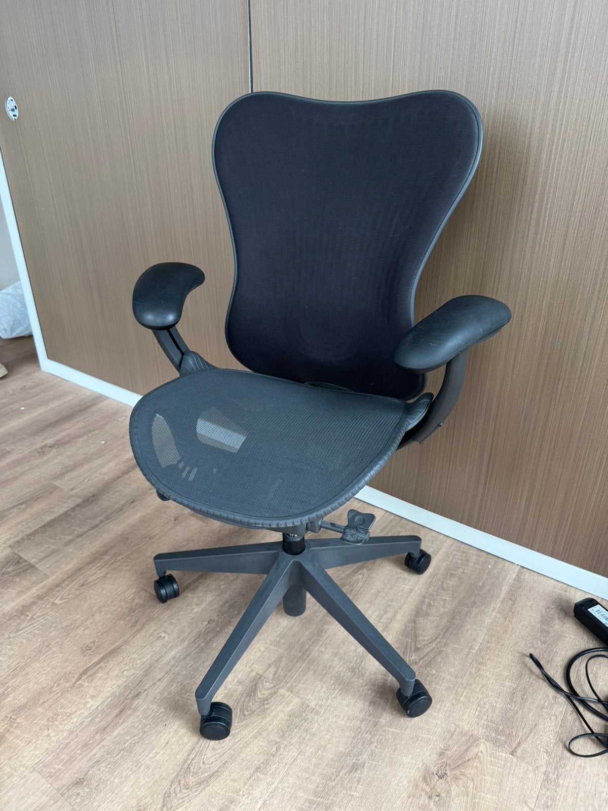 Herman miller bureaustoel, Ophalen, Zo goed als nieuw, Zwart