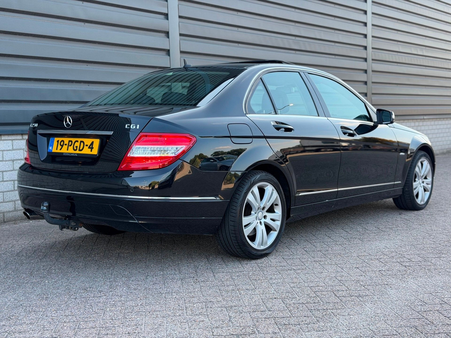 Mercedes-Benz C-klasse 250 CGI BlueEFFICIENCY Xeno Schuifdak, Automaat, Automatische klimaatregeling, Achterwielaandrijving, Zwart