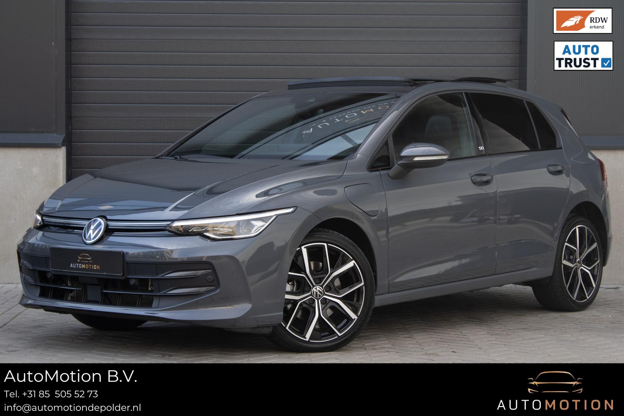 Volkswagen Golf 1.5 eHybrid 50 Edition PANO CAMERA MASSAGE K, Dealer onderhouden, 4 cilinders, Met garantie (alle), 150 min