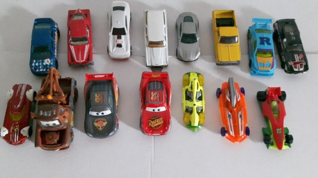 Grote collectie speelgoedauto's - Hot Wheels, Cars, Kinderen en Baby's, Speelgoed | Speelgoedvoertuigen, Ophalen of Verzenden