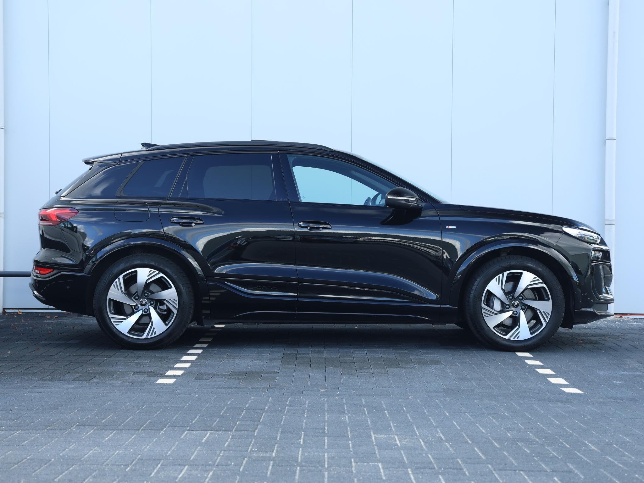 Audi Q6 e-tron S edition performance 100 kWh | Elektr. stoel, Automaat, Gebruikt, 2000 kg, Leder en Stof