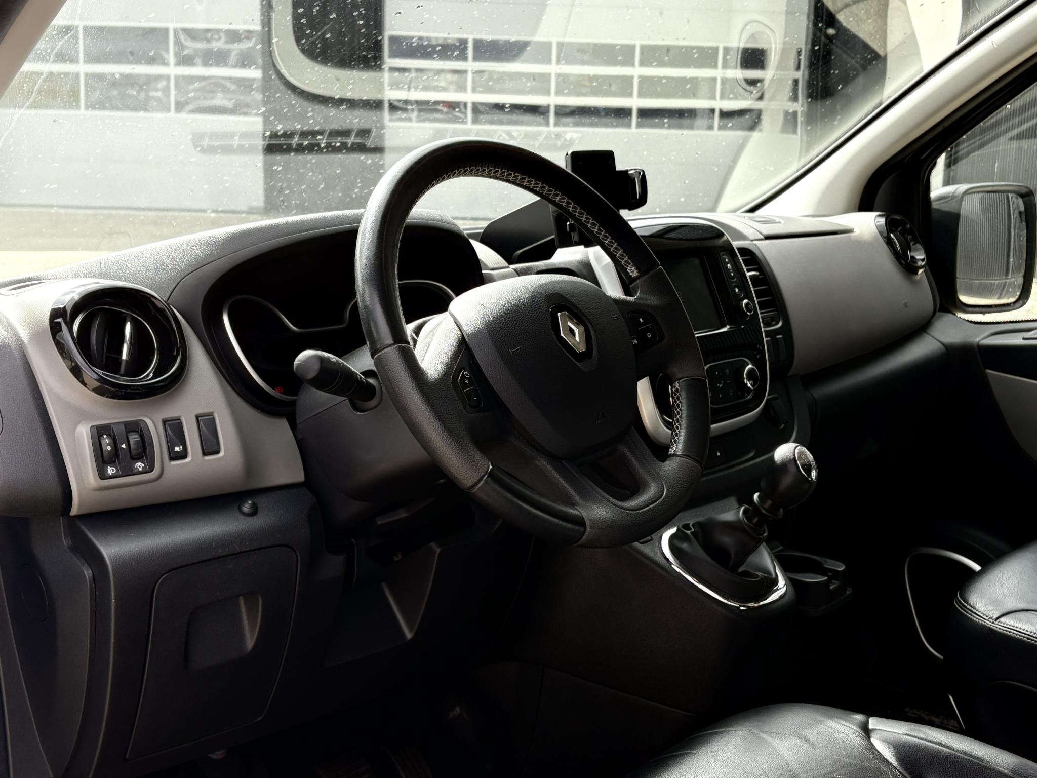 Renault Trafic 1.6 dCi L2H1 DC Formula Edition | MARGE | LUX, Voorwielaandrijving, 145 pk, Gebruikt, Euro 6