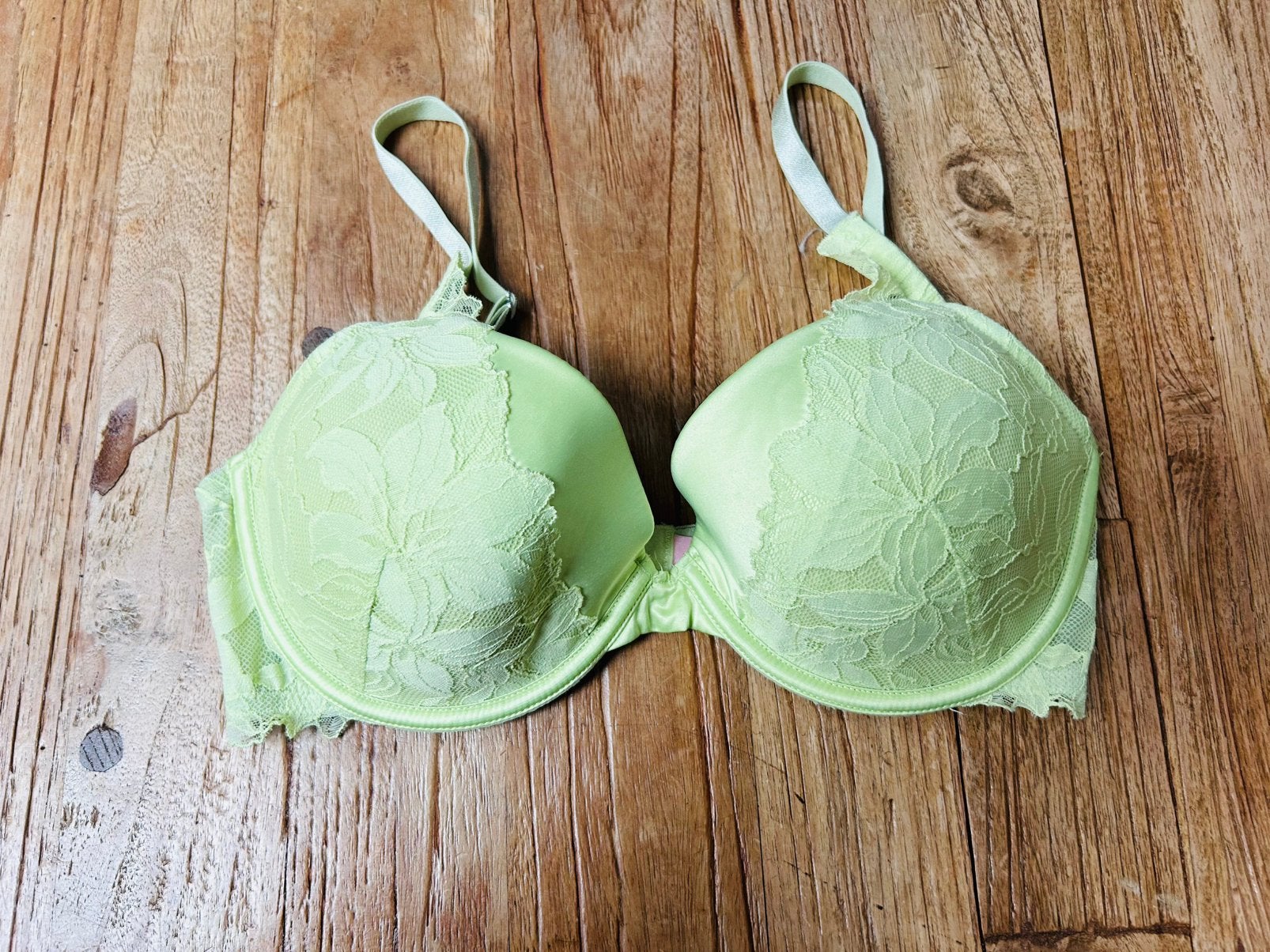 Hunkemöller BH groen/lime maat 75D Nieuw, Ophalen of Verzenden, Groen, BH