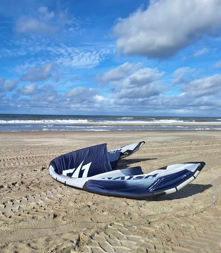 Naish Pivot 7m Q serie 2026 kite only kleur blauw, Ophalen of Verzenden, Zo goed als nieuw, Wingsurf-wing