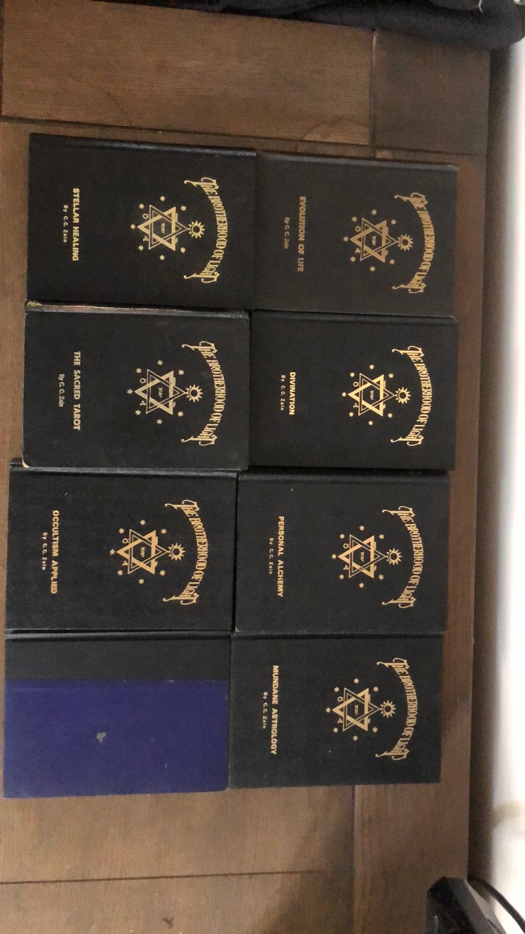 C.C. Zain.  The brotherhood of light ( the church of light ), Ophalen of Verzenden, Zo goed als nieuw, Tarot of Kaarten leggen