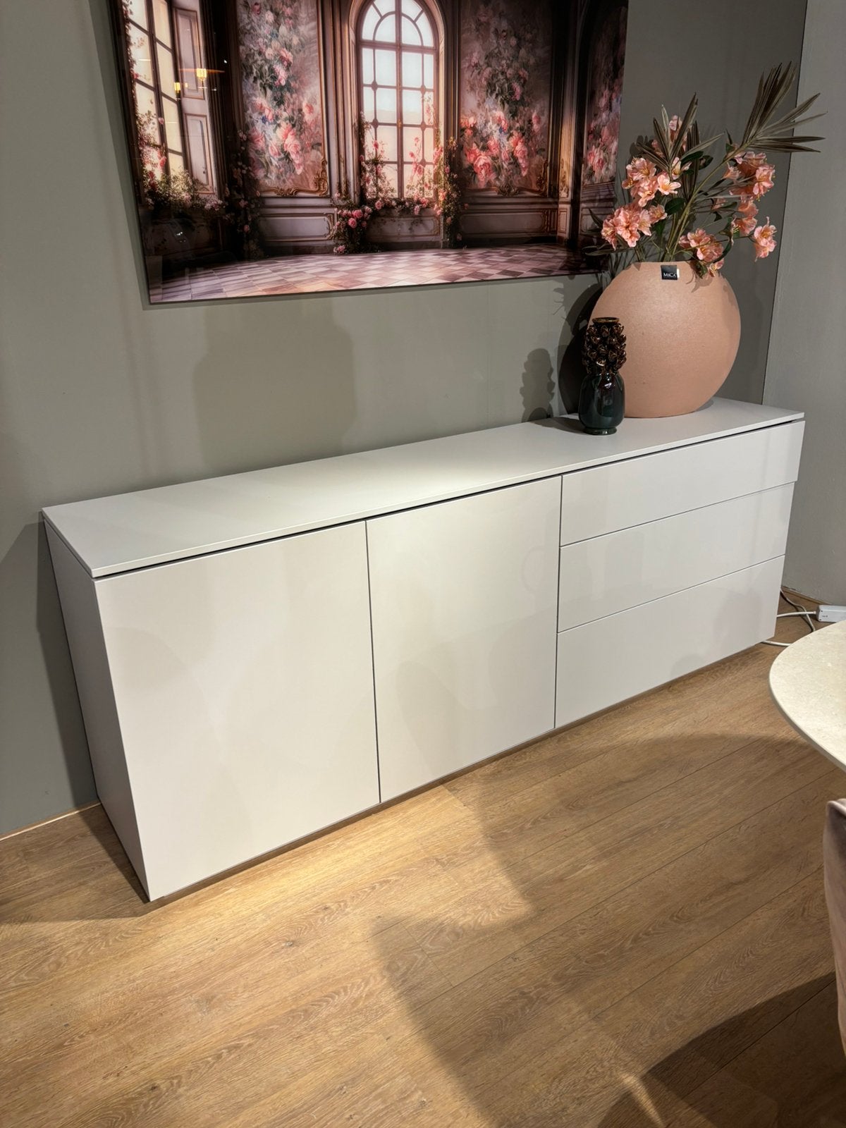 Dressoir Lazzia, Ophalen, Kunststof, Met deur(en), Zo goed als nieuw