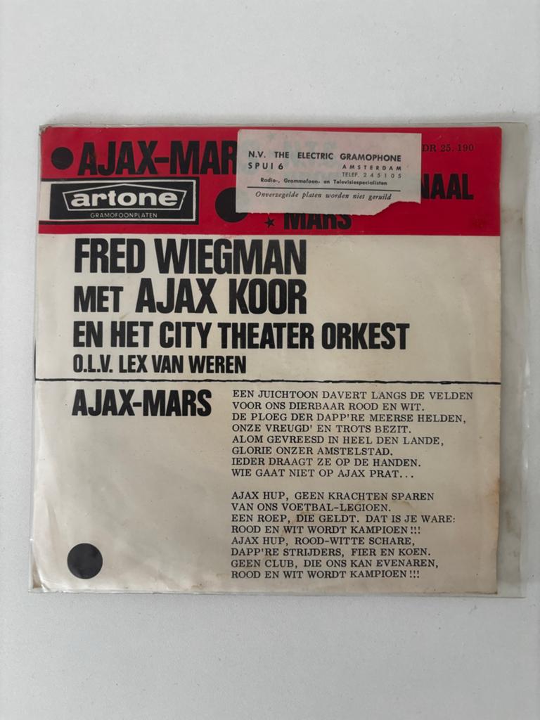 Fred Wiegman met Ajax Koor - Ajax-Mars (Single), Originele persing, Ophalen of Verzenden, Gebruikt, Nederlandstalig