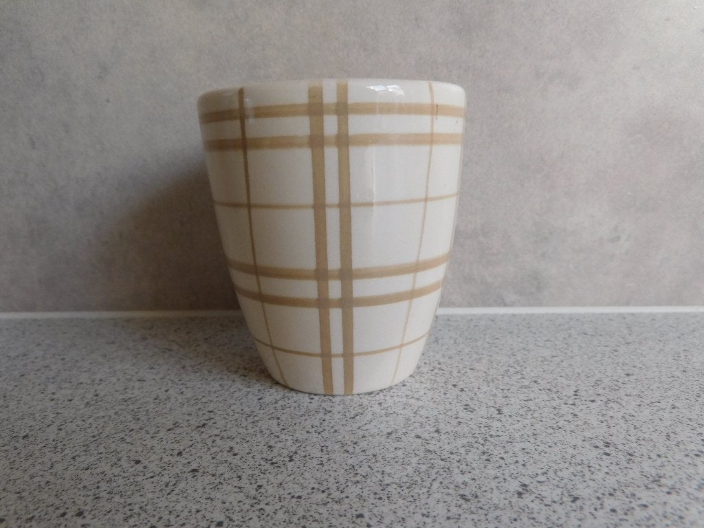 Mok 8x7 cm. Ruit Créme Beige Kitchen Trend, Overige merken, Zo goed als nieuw, Overige stijlen, Aardewerk