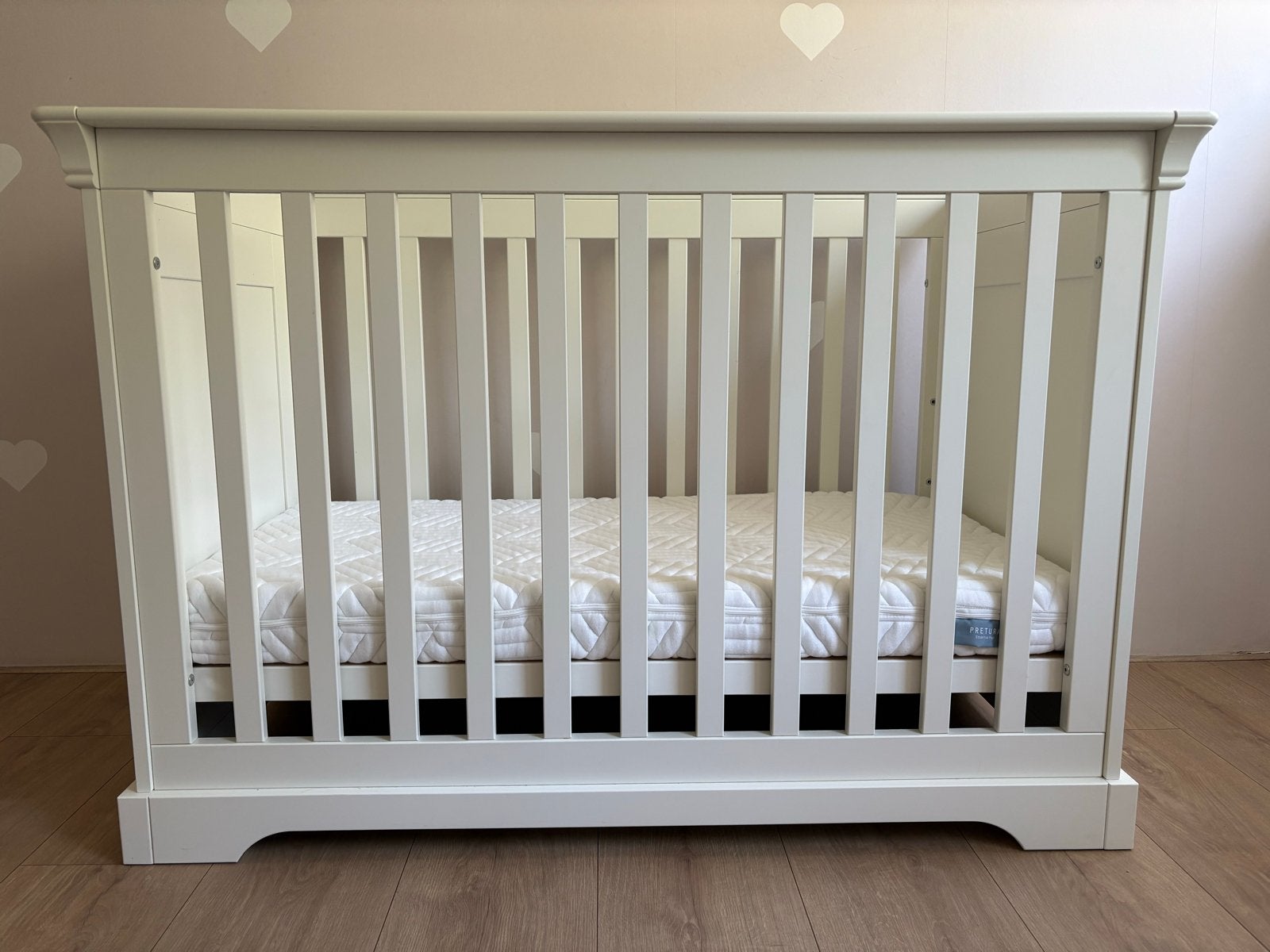 Kidsmill Chateau E4 Ledikant 60x120 cm - Wit (incl. matras), Ophalen, Gebruikt, Lattenbodem, Minder dan 140 cm