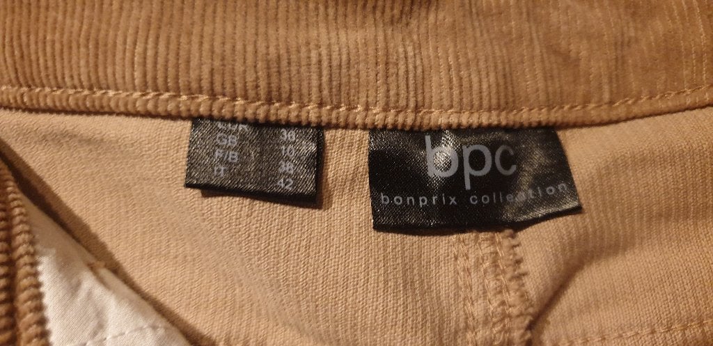 Low waist broek met ribbels, Kleding | Dames, Bonprix, Beige, Ophalen of Verzenden, Zo goed als nieuw