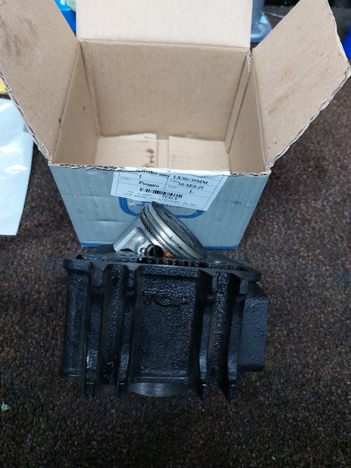 80cc 49mm cilinder+zuiger  Vespa, Tweetakt, Gebruikt, Vespa S, Ophalen of Verzenden