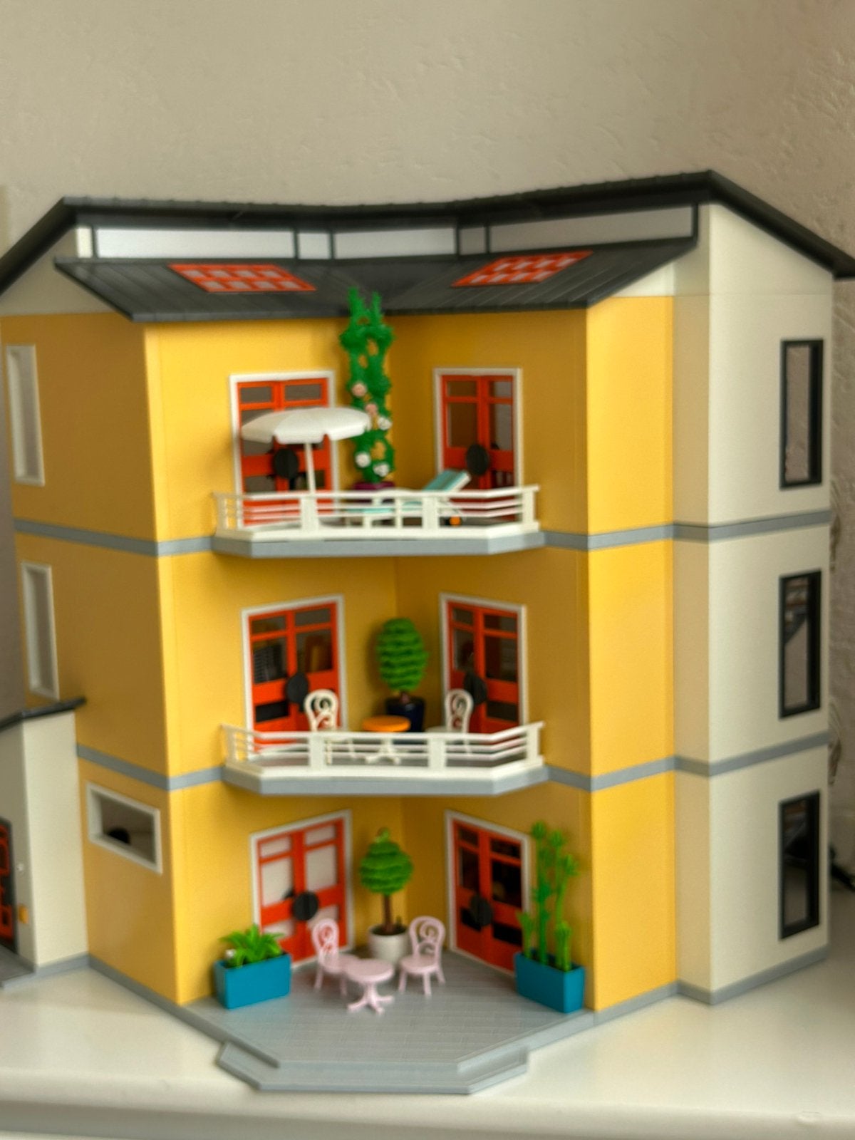 Foto 17 van PLAYMOBIL 9266.Modern Woonhuis met extra verdieping .