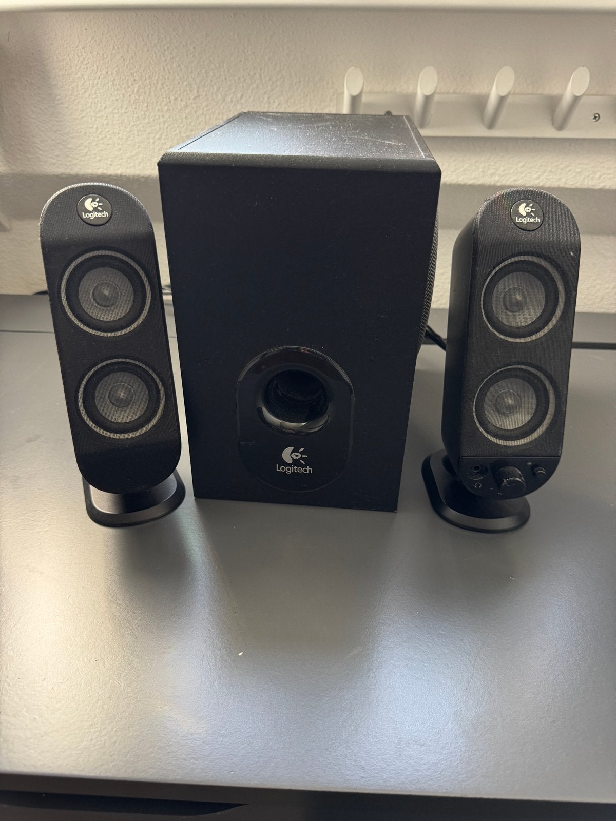 Logitech 2.1 Luidsprekerset met Subwoofer, Computers en Software, Ophalen of Verzenden, Gebruikt, Audiokanaal 2.1
