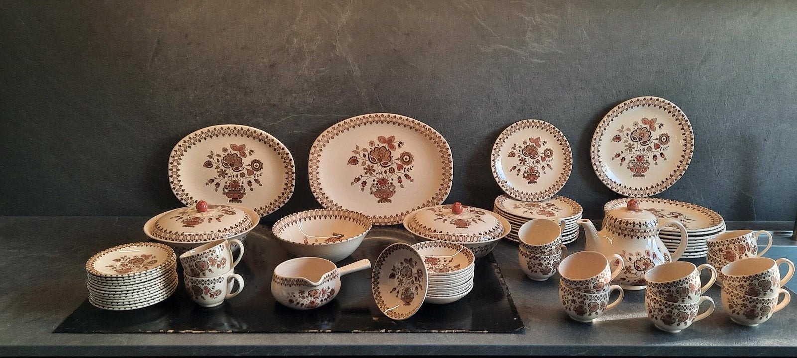 62-delig Johnson Bros Jamestown vintage Engels servies, Gebruikt, Overige merken, Klassiek, Ophalen of Verzenden