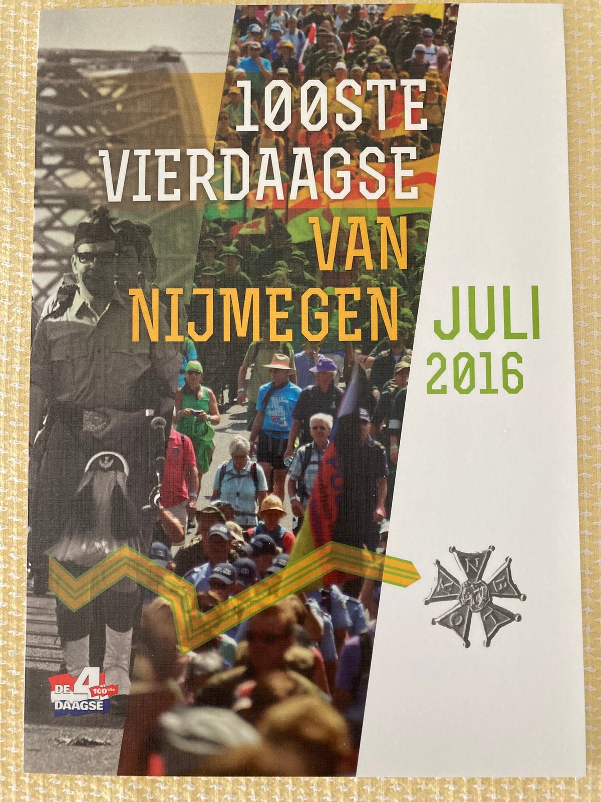 Verzamelmap met postzegels Nijmeegse Vierdaagse 2016, Verzamelen, Ophalen, Nieuw