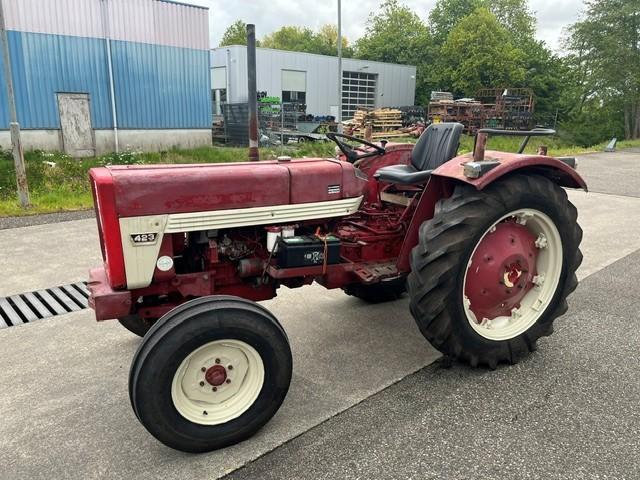 International 423 met kenteken, Zakelijke goederen, Gebruikt, Tot 2500, Case IH, Ophalen of Verzenden