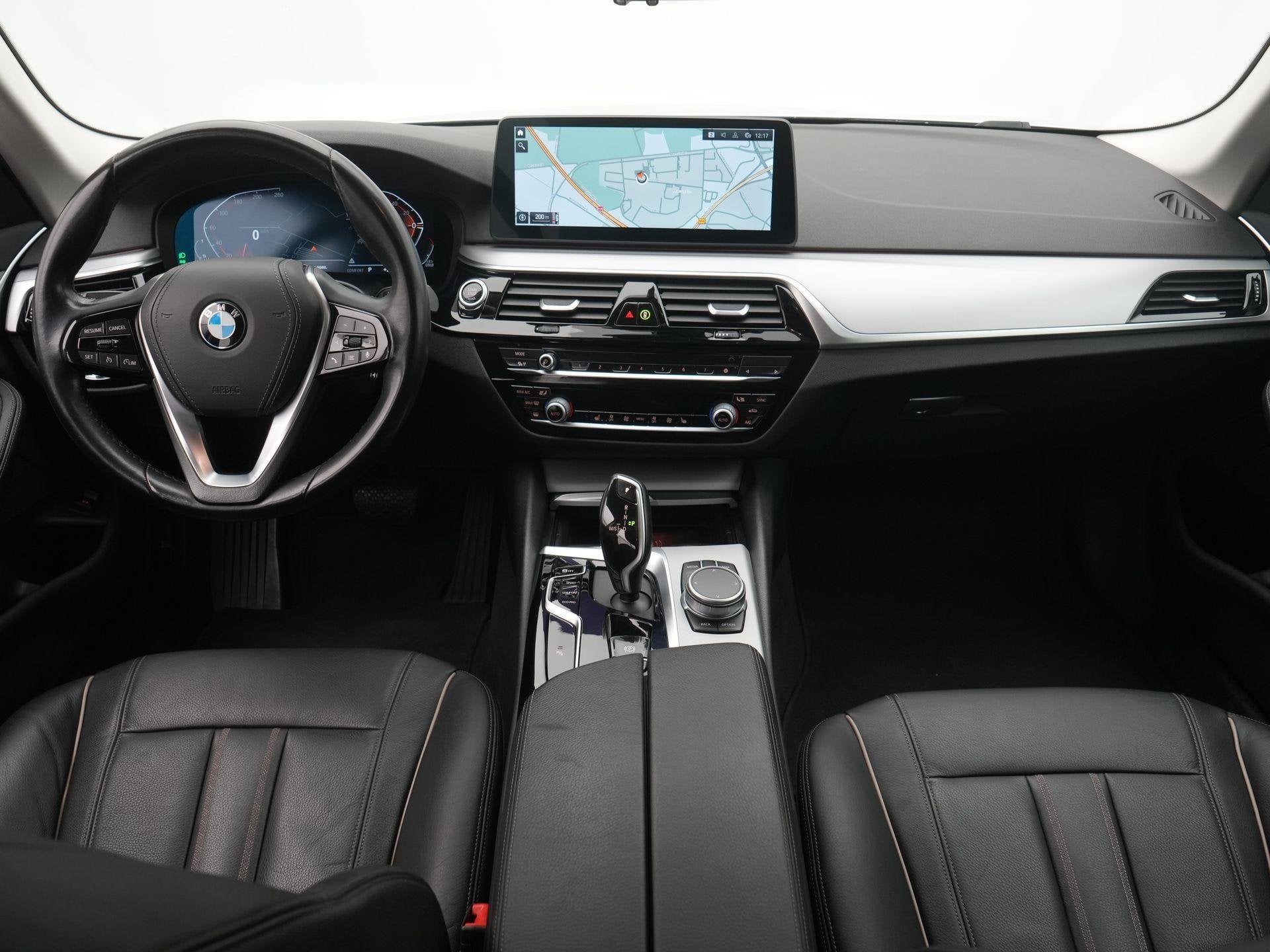Foto 7 van BMW 5-serie Touring 520i High Executive