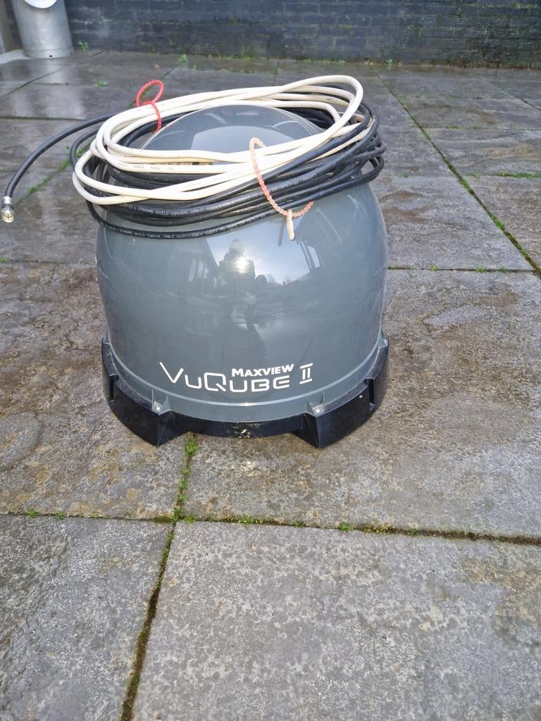 Volautomatische draagbare satelliet ontvanger., Caravans en Kamperen, Ophalen of Verzenden, Zo goed als nieuw