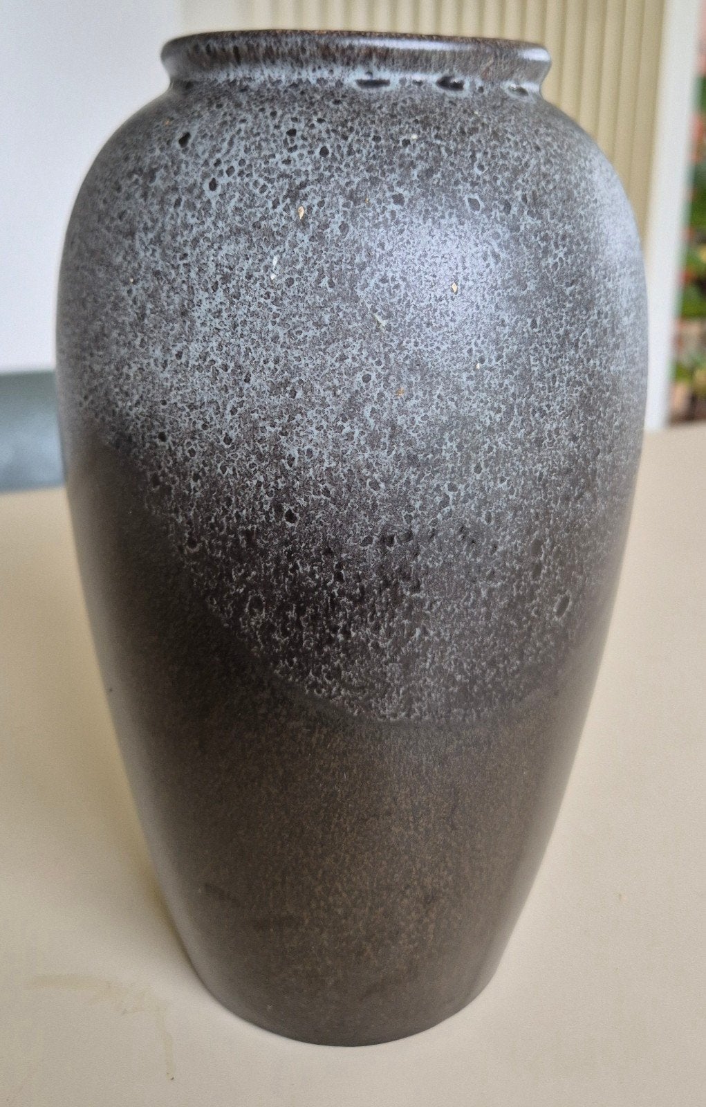 West-Germany bruine vaas 22.5 cm hoog, Ophalen of Verzenden