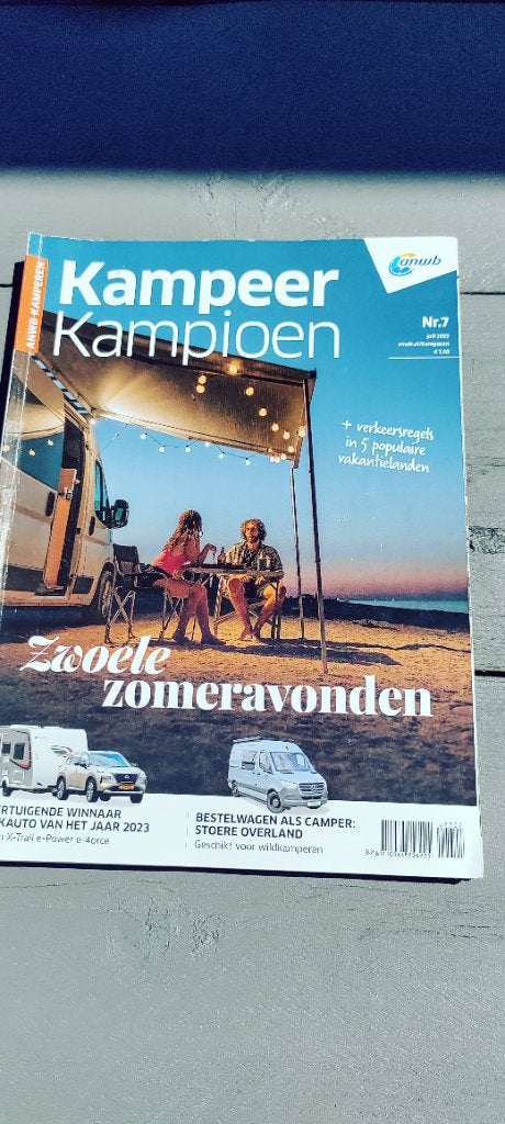 Kampeer Kampioen 2 delen 2023, Ophalen of Verzenden, Gebruikt