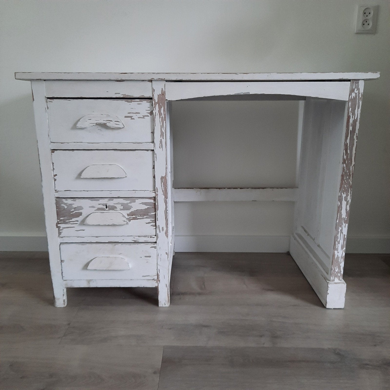 Klein bureau - opknapper (105x48x76 cm), Ophalen
