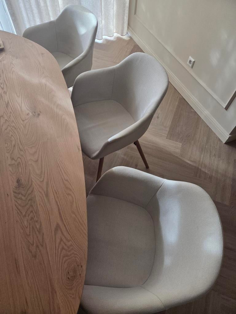 3 Westwing Fiji Armstoelen - Stijlvol en Comfortabel, Huis en Inrichting, Ophalen, Gebruikt, Twee, Wit