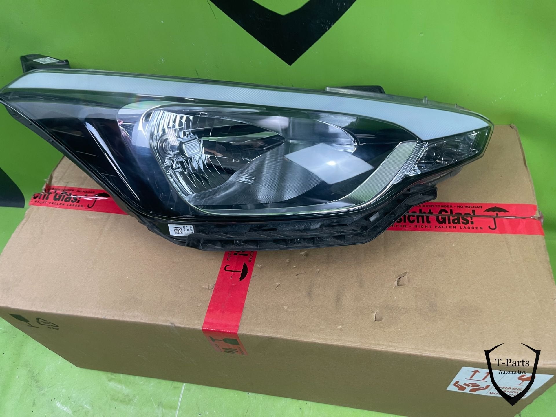 hyundai i20 koplamp 92102c8000 rechts, Auto-onderdelen, Gebruikt, Heolleung-ro 12
06797  Seoul, Ophalen of Verzenden, Info@hyundai.com
