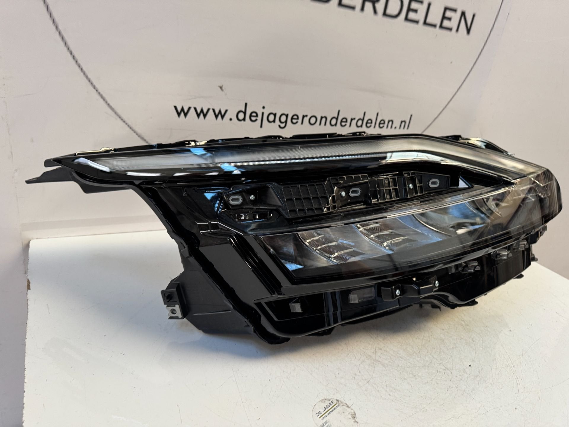 NISSAN QASHQAI J12 FULL LED KOPLAMP RECHTS NIEUW 100-8D02G, Auto-onderdelen, Nissan Motor Co., Ltd., Takashima 1-chome 1-1
220-8686  Yokohama