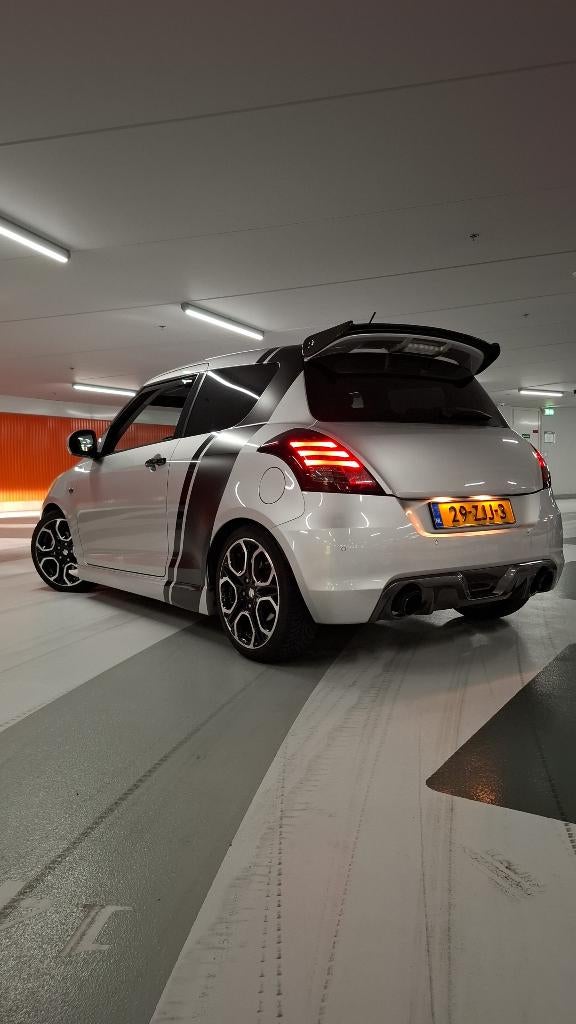 Suzuki Swift 1.6 Sport 2012 Grijs 152PK | Goed onderhouden, Voorwielaandrijving, Euro 5, Zwart, 4 cilinders
