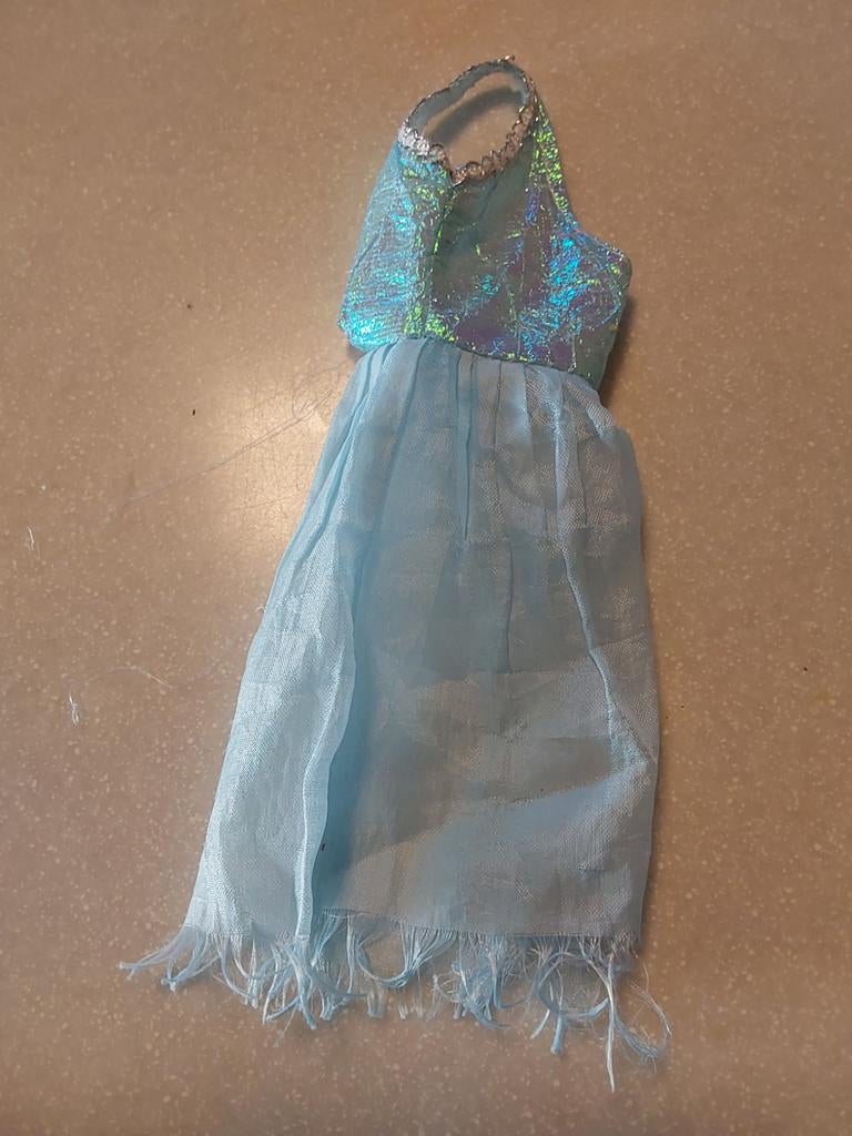 Barbie poppenjurkje blauw glitter, Ophalen