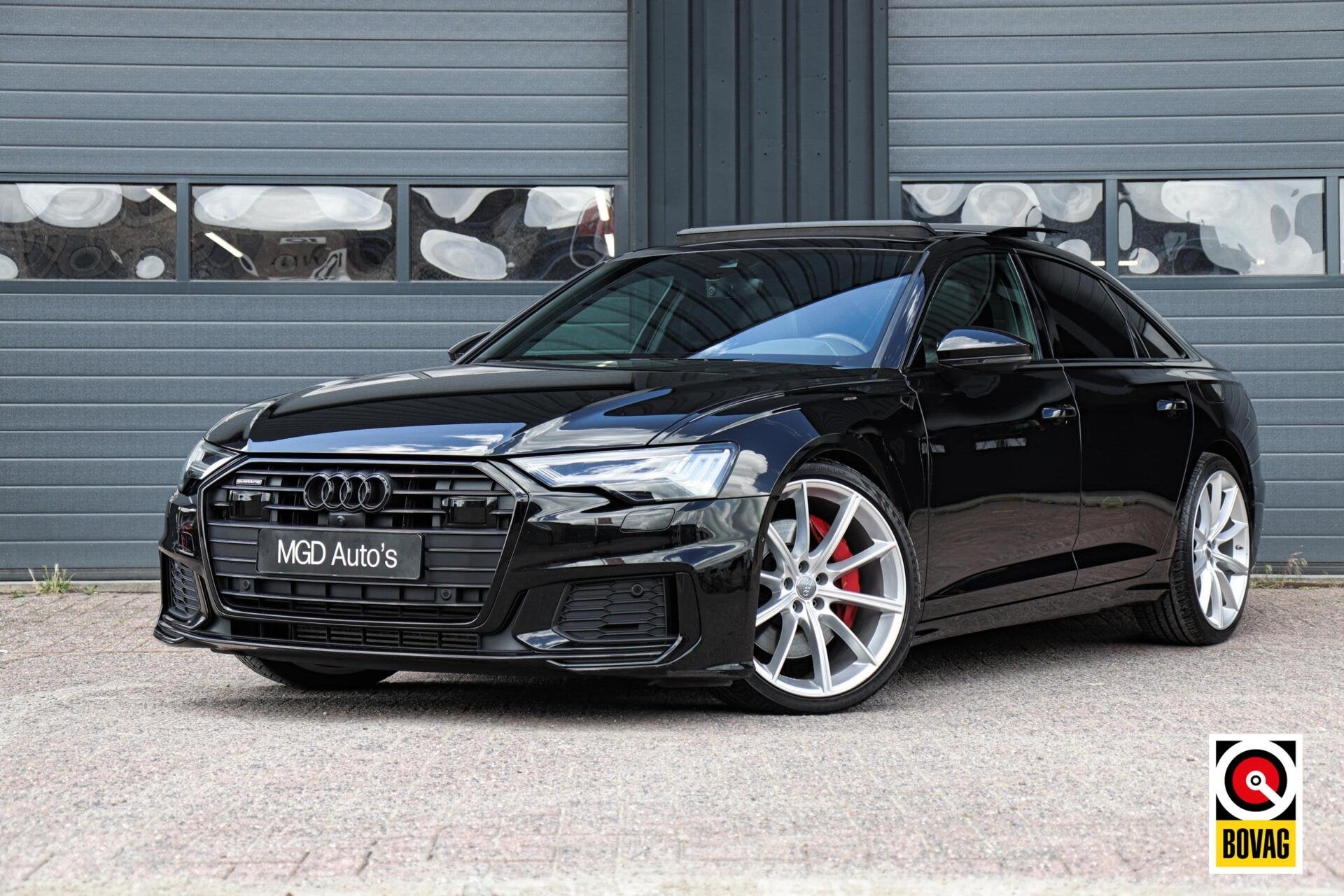 Audi A6 Limousine 55 TFSIe Quattro Competition |MATRIX|PANO|, Automaat, Gebruikt, 4 cilinders, Zwart