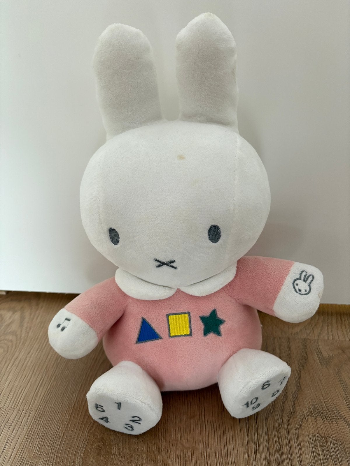 Nijntje muziek knuffel roze, Overige merken, Konijn, Nijntje, Ophalen of Verzenden