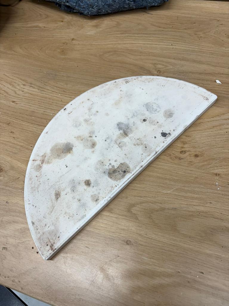Halve deflector stone voor kamado joe classic 1,2,3, Ophalen of Verzenden, Gebruikt