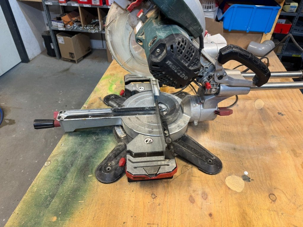 metabo KGS 254 M afkortzaag, Ophalen, Gebruikt, 70 mm of meer, Afkortzaag