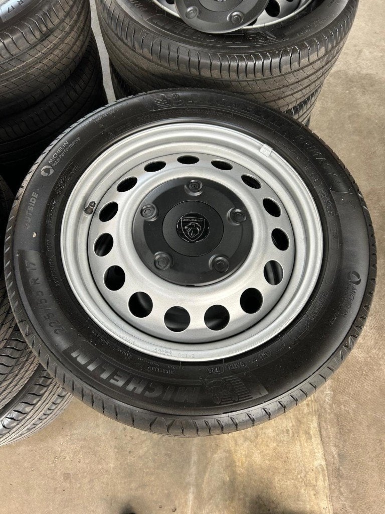 Nieuwe set Michelin 225/55R17 101V op staal Peugeot Expert, Auto-onderdelen, Banden en Velgen, Ophalen, Bestelwagen, Banden en Velgen