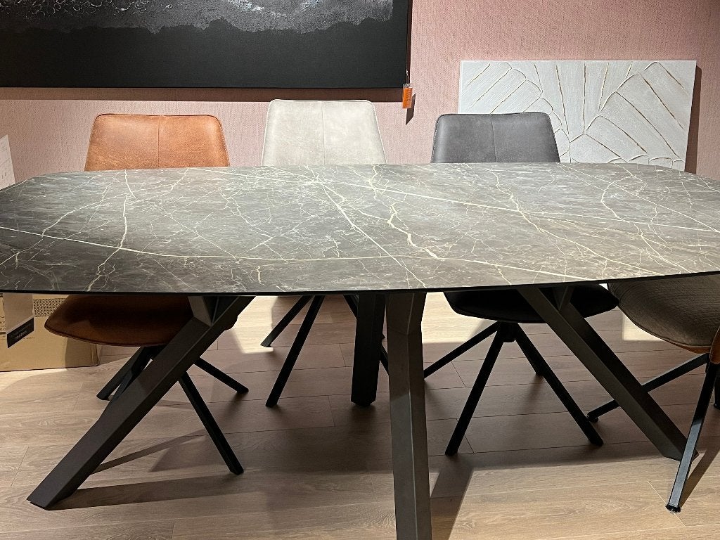 Xooon Minato eettafel, Kunststof, 100 tot 150 cm, Vijf personen of meer, Ovaal