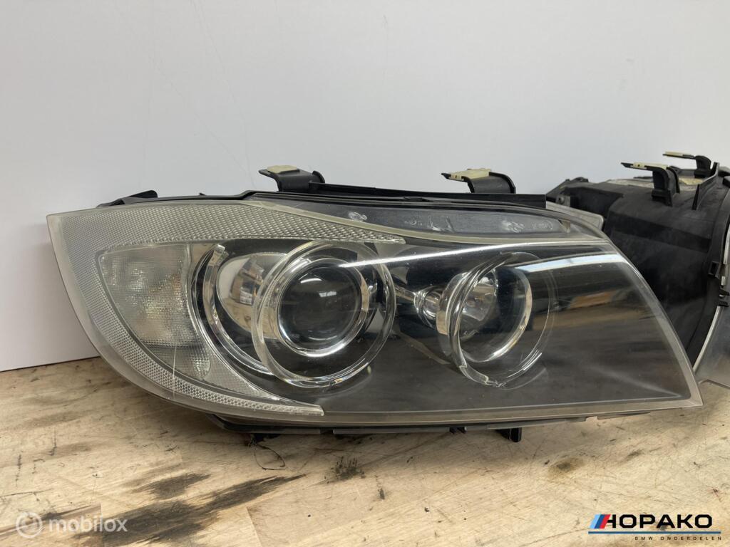 Koplamp set BMW 3 serie E90 E91 Xenon (oem / origineel), Gebruikt, Einsteinlaan 5 rijswijk, Bmw, Ophalen of Verzenden