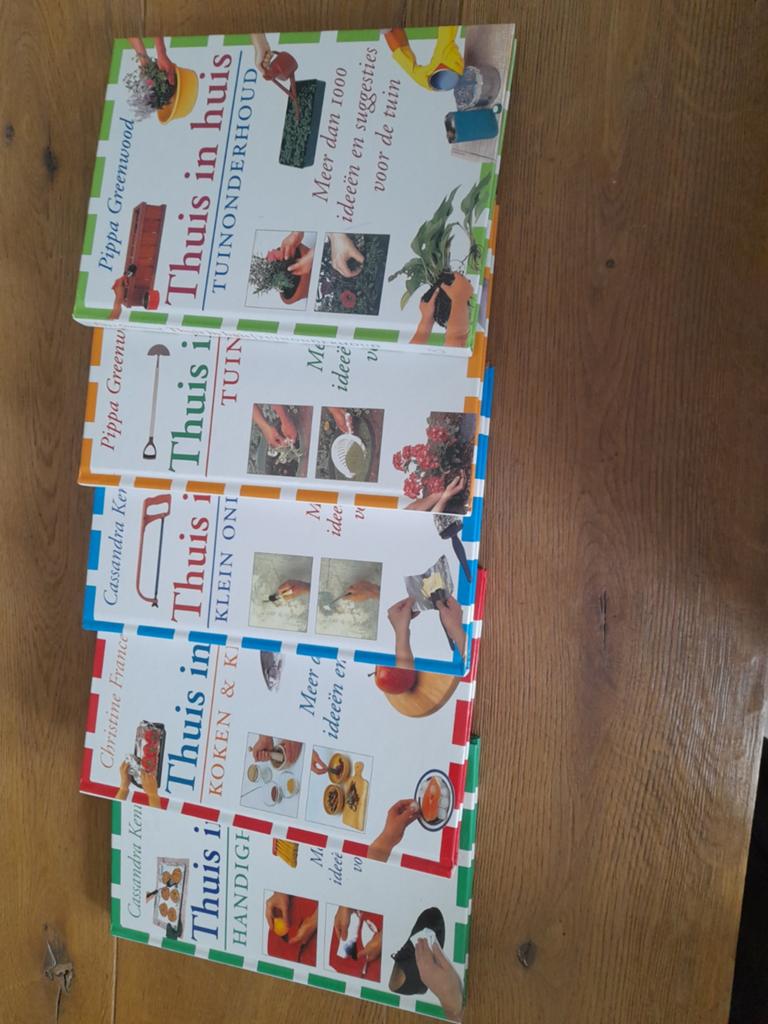 5x diverse boekjes thuis in huis, Ophalen, Winkel, Super of Benzinepomp, Zegels, Bonnen of Punten