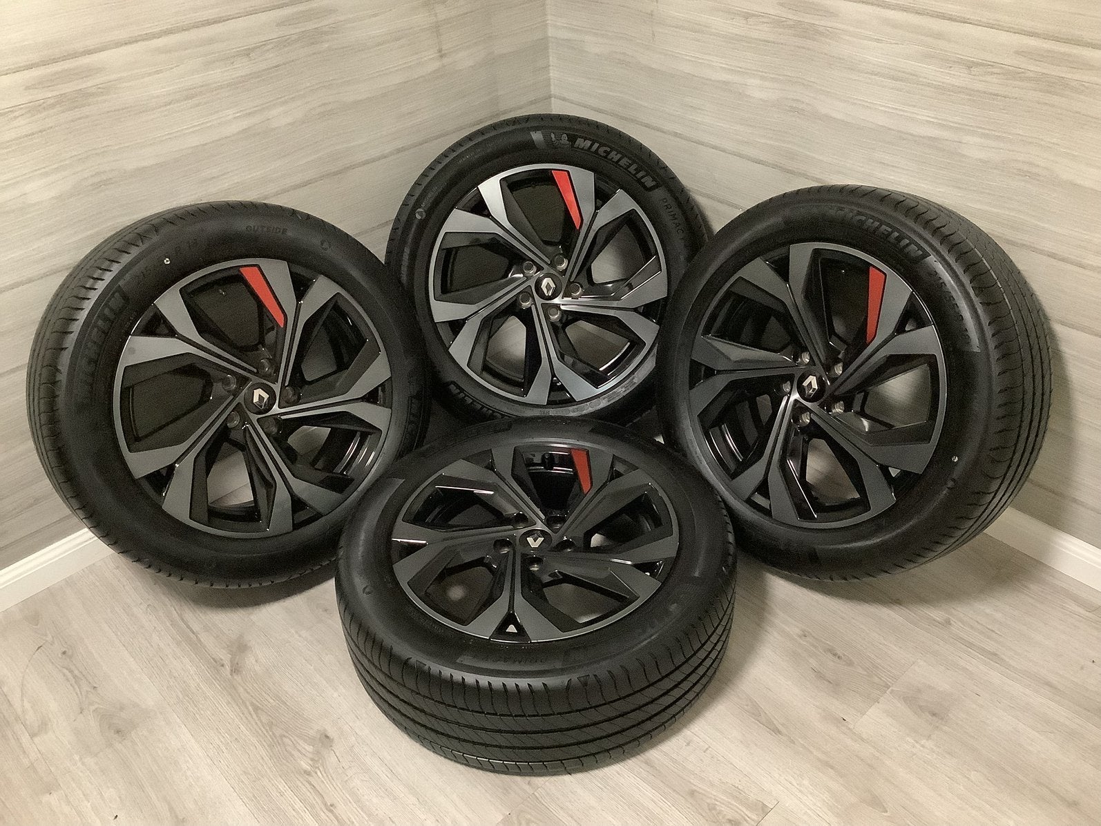 Renault ARKANA CAPTUR II RS Line origineel velgen zomer set, Auto-onderdelen, Banden en Velgen, 18 inch, 215 mm, Banden en Velgen