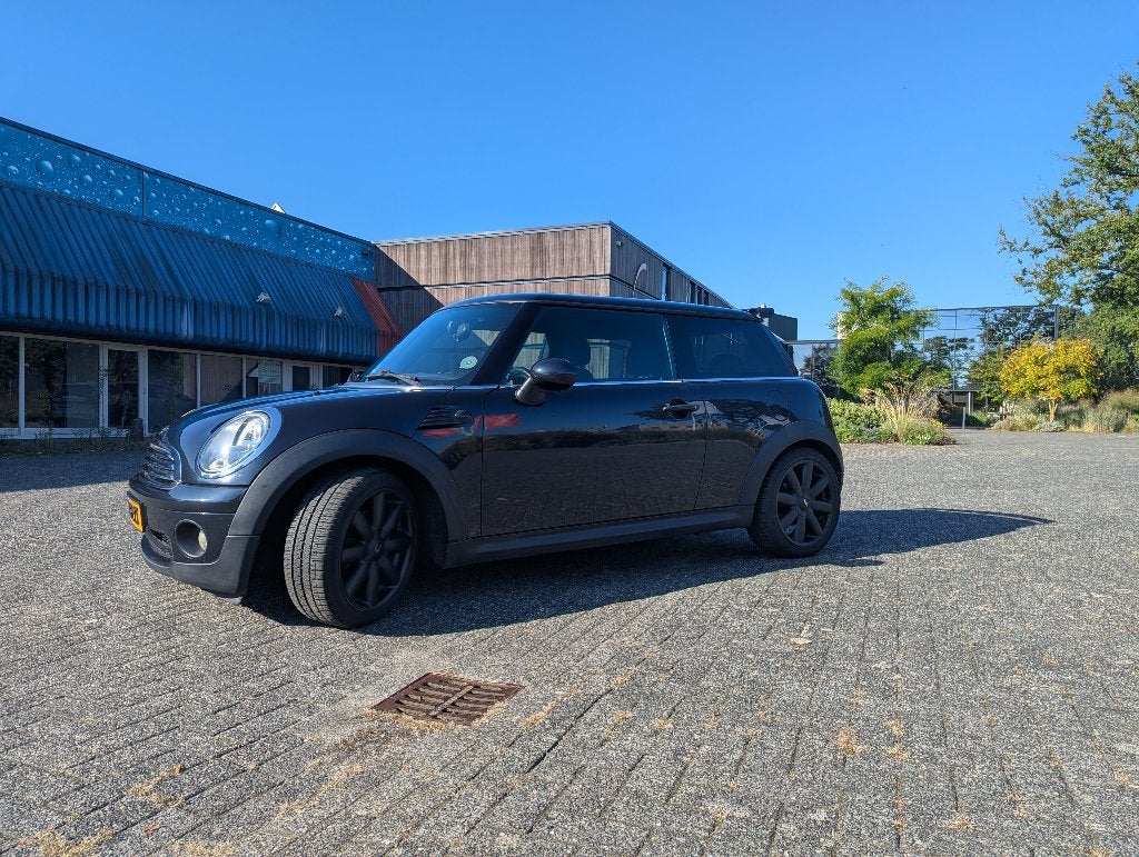 Mini 1.6 Cooper 2008 - Veel onderhoud gehad - 4 season, Voorwielaandrijving, 4 cilinders, 4 stoelen, Leder en Stof