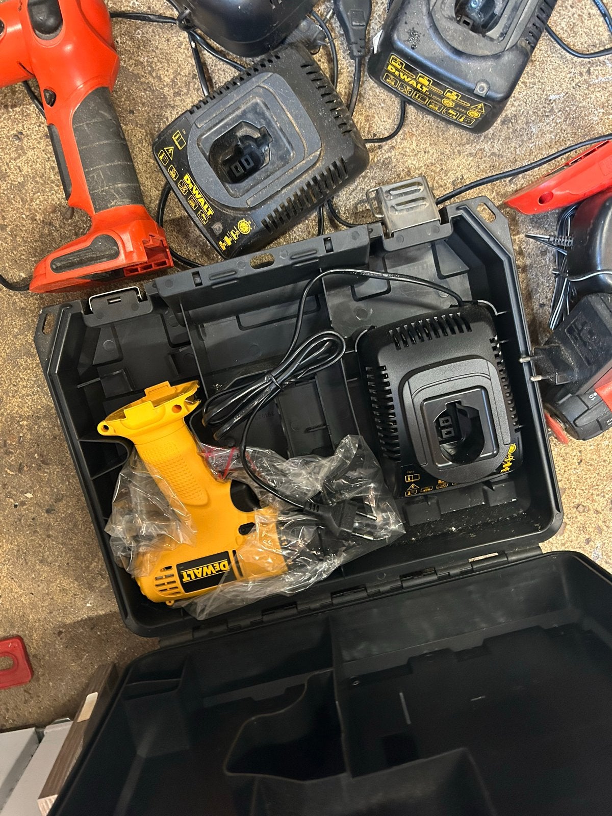 DeWalt & Black+Decker Boormachines met Opladers (zonder accu, Ophalen of Verzenden, Gebruikt, Boormachine