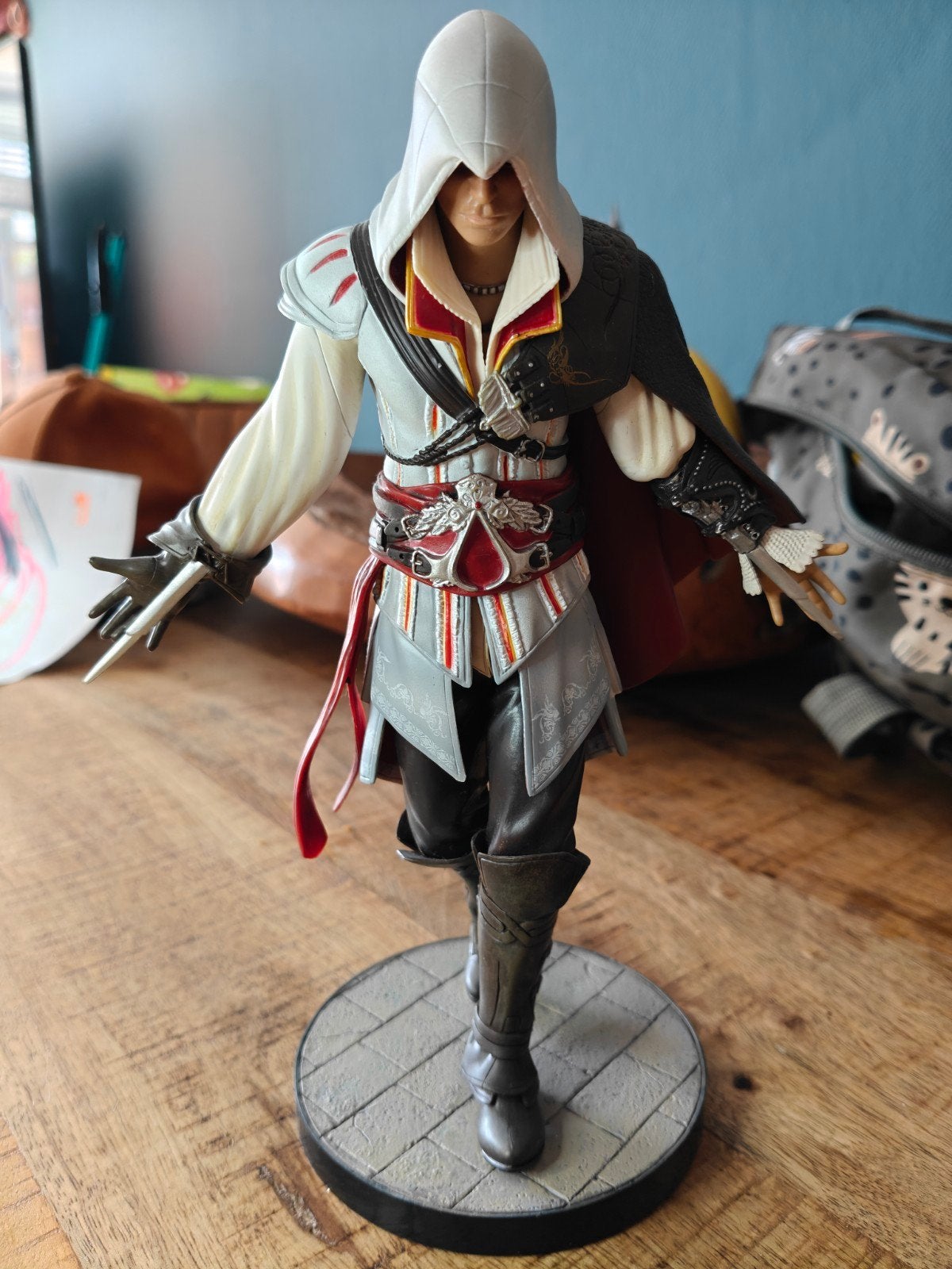 Ezio - White Edition Assassin's Creed 2 statue, 1 speler, Ophalen of Verzenden, Zo goed als nieuw, Avontuur en Actie