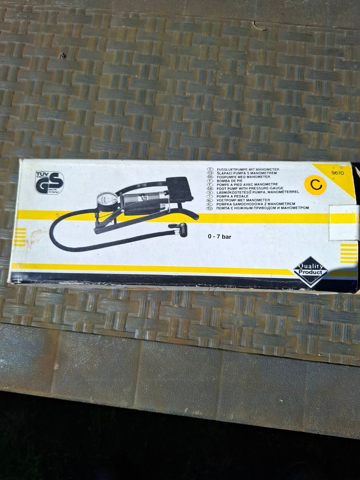 Voetpomp met drukmeter voor auto, fiets, bal en meer, Ophalen of Verzenden, Drukmeter, Nieuw