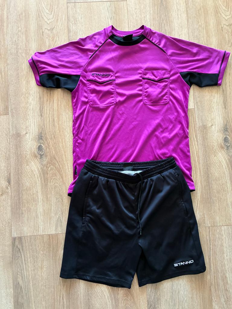 Scheidsrechter kleding en accessoires set (M), Maat M, Ophalen of Verzenden, Gebruikt, Set