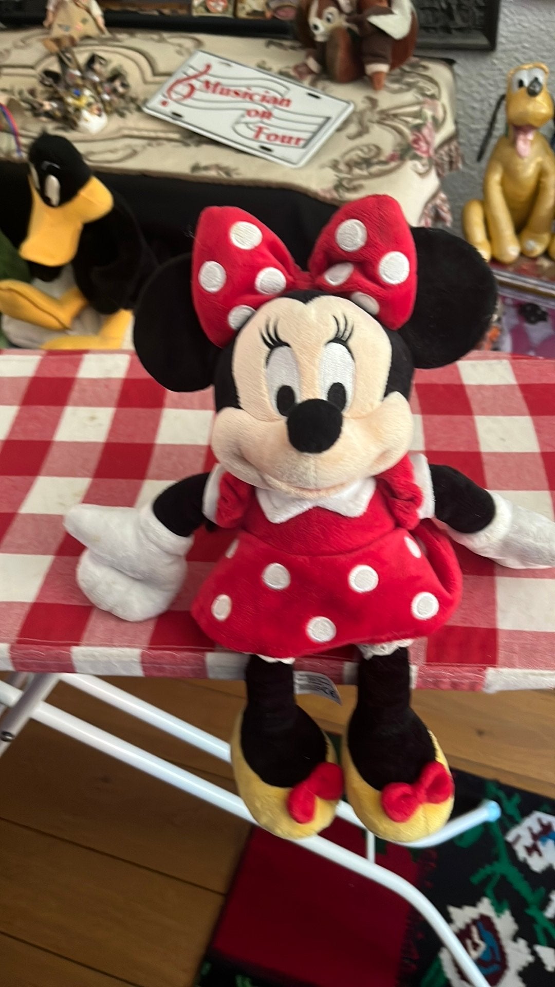 Micky mouse, Ophalen of Verzenden, Mickey Mouse, Zo goed als nieuw, Beeldje of Figuurtje