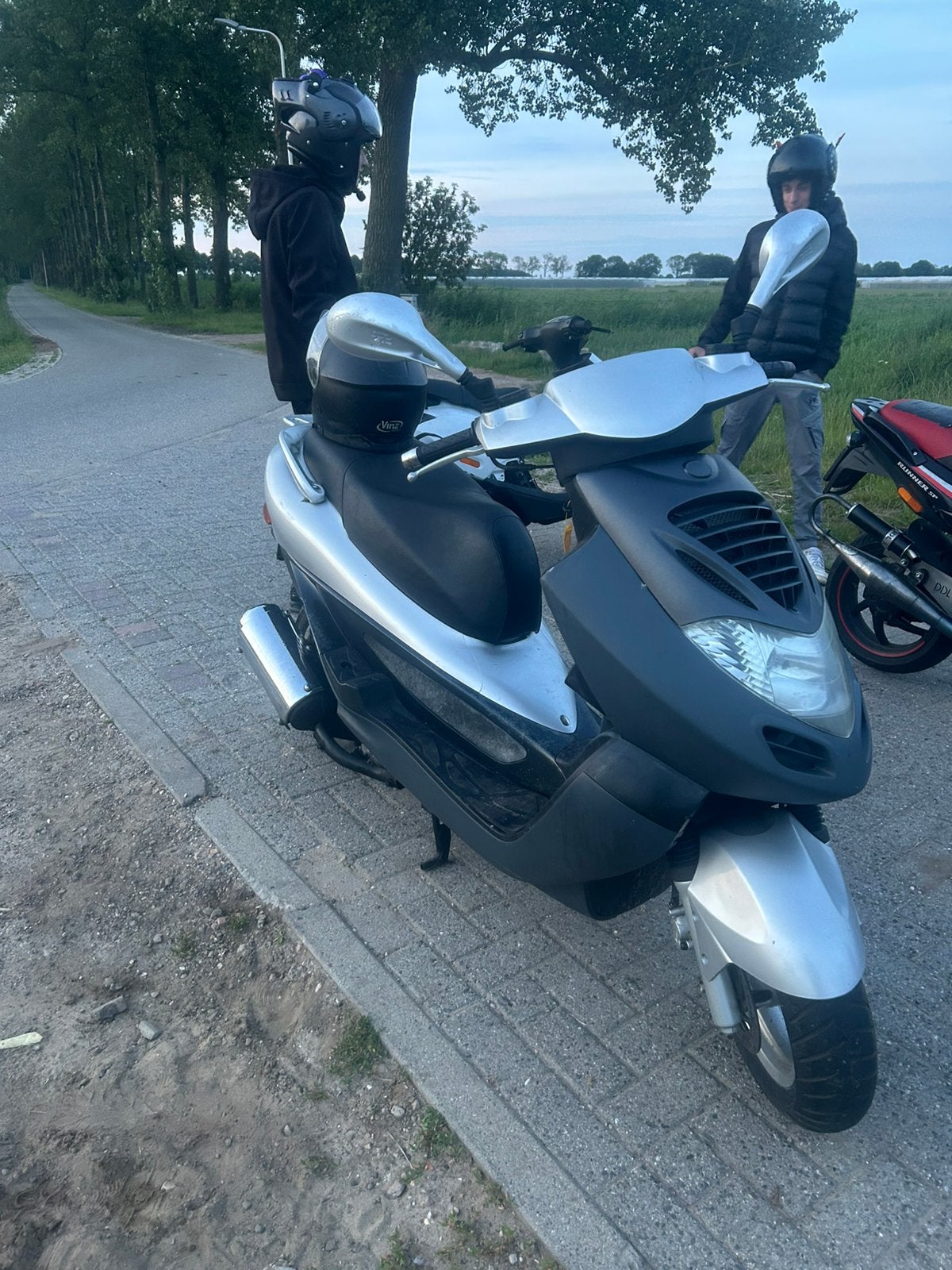 Kymco bet win 125cc 4t OP GEEL PLAAT, Ophalen, Zo goed als nieuw, Benzine, Agility