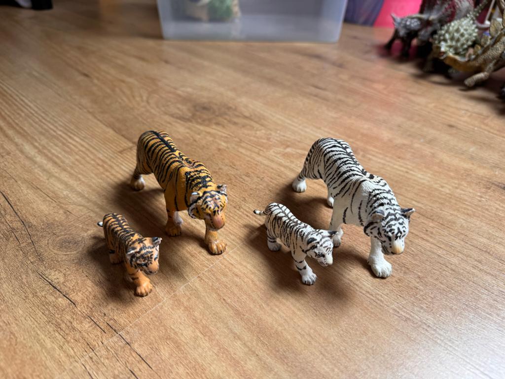 Schleich Wild Life Tijgerset: 2 volwassen, 2 welpen (14731,, Ophalen, Zo goed als nieuw